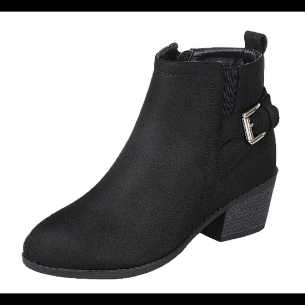 Ankle boots